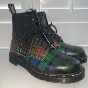 1460 Tartan Dr Marten’s